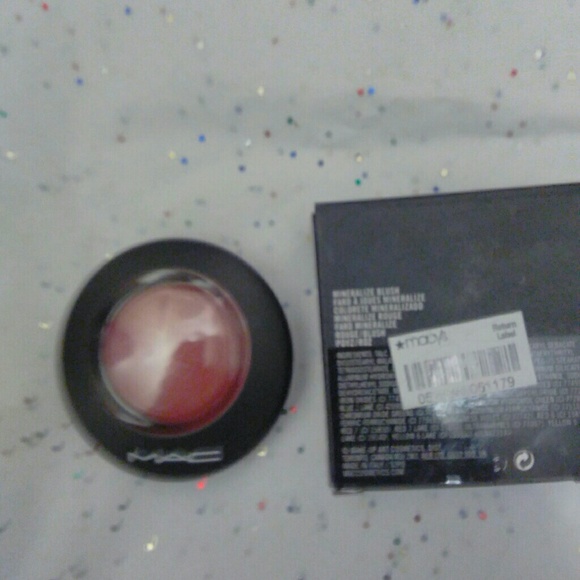 SOLD MAC - Picture 2 of 2